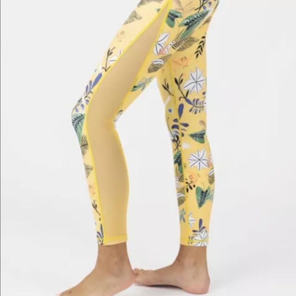 ZYIA Floral reflective light n tight hi-rise 7/8 length size 8-10 NWTB - Picture 4 of 7